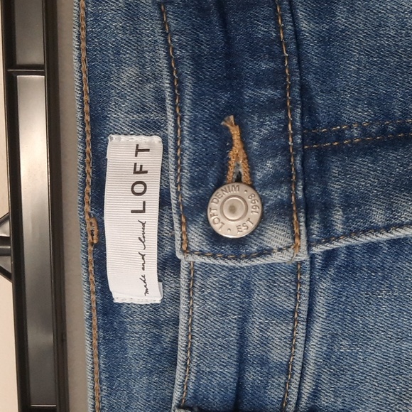 Ann Taylor LOFT Distressed Skinny Jeans - Picture 2 of 8